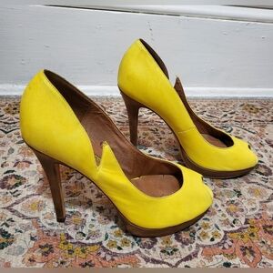 LEAH VIXAMAR Retro Yellow Stiletto Pump Size 9.5 (EU 40) Gemstone Detailed Heel